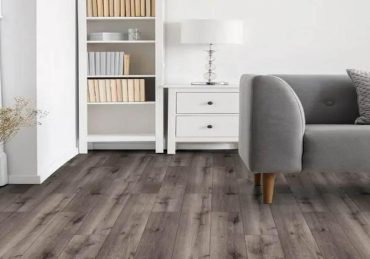 The Advantages of Vinyl Flooring Why It's a Popular Choice for Homes and Businesses