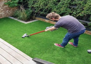What are creative things in artificial grass